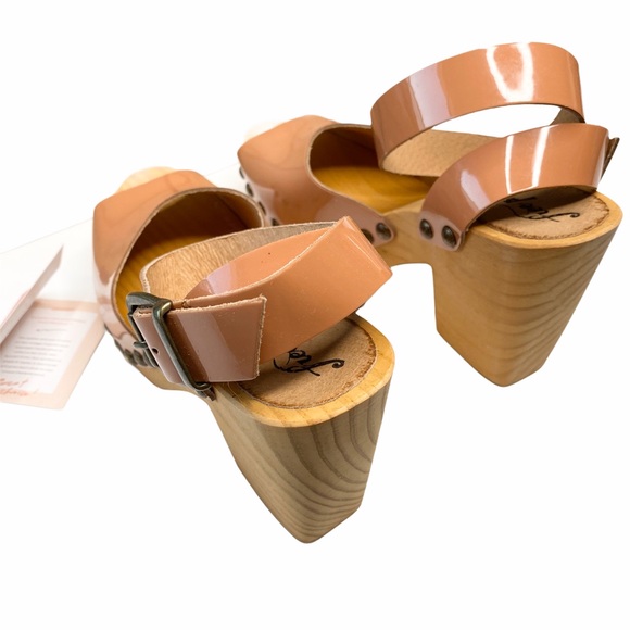 new Free People ❤︎ Pasadena Patent Leather Ankle Strap Clogs ❤︎ Rose Pink - Picture 6 of 17